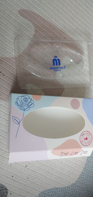 미라클풋 유리발각질제거기 물없이 쓱싹쓱싹 몇번만에 발각질 완벽제거 — 5점을 준 리뷰어가 2021년 9월 올린 사용 사진