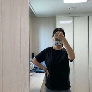 아르보노브라 아르보노 10color 데일리 반팔 노브라티 — 3점을 준 리뷰어가 2022년 5월 올린 사용 사진