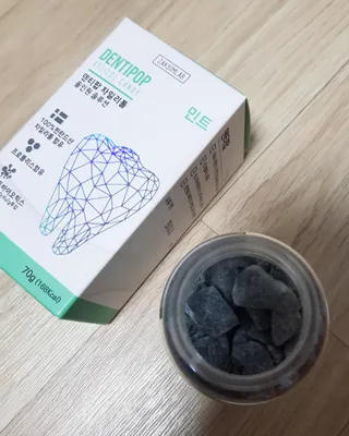 작심연구소 구취제거+충치예방+치아화이트닝 마법의 캔디 덴티팝3종(맛 랜덤 발송) — 5점을 준 리뷰어가 2022년 5월 올린 사용 사진