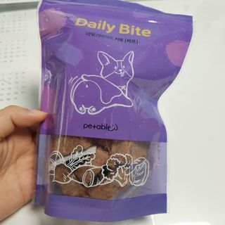 펫에이블 데일리바이트 키토 [비프], [치킨] — 5점을 준 리뷰어가 2021년 8월 올린 사용 사진