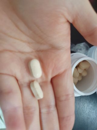 프리마인 평생 써야하는 관절의 건강을 위한 완벽설계 솔루션 관절n마디케어 플러스 120정 — 5점을 준 리뷰어가 2021년 10월 올린 사용 사진