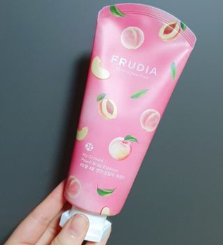 [후르디아] 복숭아 바디워시+바디에센스 세트 — 5점을 준 리뷰어가 2021년 3월 올린 사용 사진