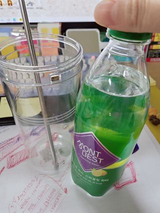 몽베스트 Montbest with Sparkling water Lemon OR Lime 20병(랜덤) — 5점을 준 리뷰어가 2021년 11월 올린 사용 사진