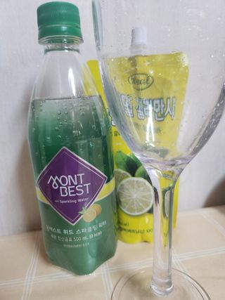 몽베스트 Montbest with Sparkling water Lemon OR Lime 20병(랜덤) — 5점을 준 리뷰어가 2023년 3월 올린 사용 사진