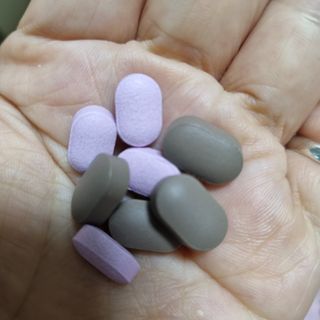 닥터피엔티 [Dr.PNT] 건강한 다이어트, 기능성 원료로 시작! 슬림핏 다이어트+카테킨 [1개월분] — 4.5점을 준 리뷰어가 2022년 11월 올린 사용 사진