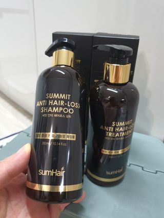 썸헤어 / SUMHAIR 썸헤어  써밋 안티 헤어로스 샴푸+트리트먼트 — 5점을 준 리뷰어가 2021년 6월 올린 사용 사진
