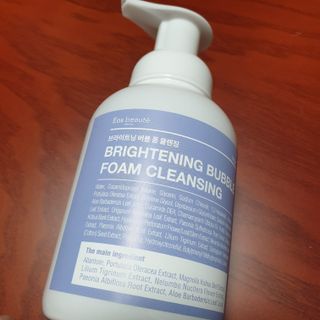 약손명가코스메틱 에오스보떼 브라이트닝 버블 폼 클렌징 300ml — 5점을 준 리뷰어가 2021년 12월 올린 사용 사진