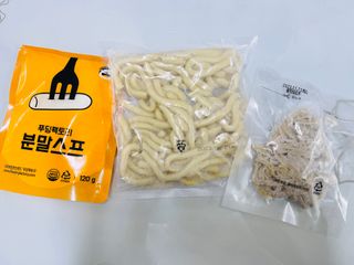 [푸딩팩토리] 로제누들떡볶이 500g / 까르보나라크림누들떡볶이 500g — 4점을 준 리뷰어가 2022년 8월 올린 사용 사진