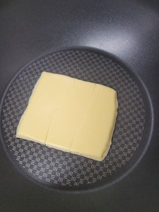 앙투어솔레 아일랜드 구워먹는 치즈 100 자연 치즈 와인안주 300g(100g x 3팩) — 5점을 준 리뷰어가 2022년 8월 올린 사용 사진