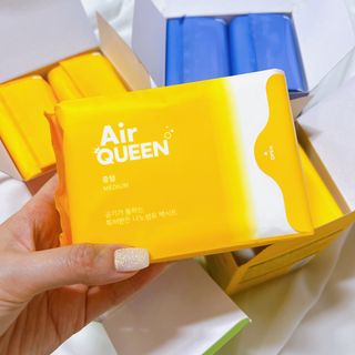 에어퀸 뉴브레스 유기농 생리대 4종 (팬티라이너 20P + 중형 10P + 대형 10P + 오버나이트 8P)_체험단 — 5점을 준 리뷰어가 2024년 5월 올린 사용 사진