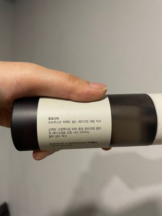 [후르디아] 묻어남NO 비건 메이크업 픽서 — 5점을 준 리뷰어가 2021년 11월 올린 사용 사진