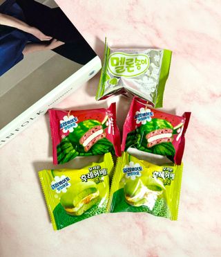 2024 오리온 여름한정판 초코파이 수박 / 후레쉬베리 멜론 / 멜론송이 — 5점을 준 리뷰어가 2024년 7월 올린 사용 사진