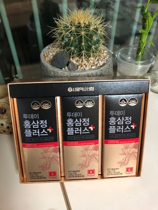 서울약사신협_투데이홍삼정플러스스틱_10g x 30포 — 5점을 준 리뷰어가 2021년 6월 올린 사용 사진