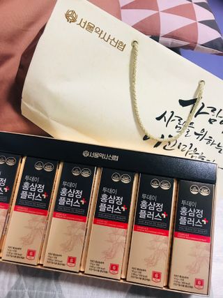 서울약사신협_투데이홍삼정플러스스틱_10g x 60포 — 5점을 준 리뷰어가 2021년 6월 올린 사용 사진