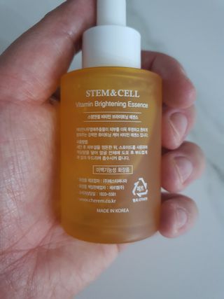 체르엠 스템앤셀 비타민 브라이트닝 에센스 30ml 1개 — 5점을 준 리뷰어가 2022년 2월 올린 사용 사진
