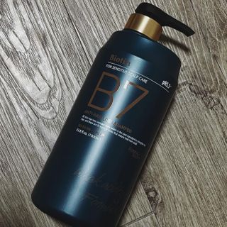 [포레스트스토리] 탈모증상완화 샴푸 1,000ml — 5점을 준 리뷰어가 2022년 3월 올린 사용 사진