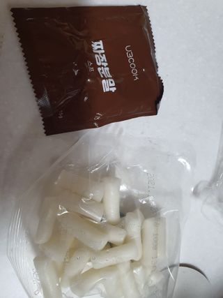 유비쿡 컵떡볶이 매운컵떡볶이2개/ 짜장컵떡볶이 2개  총 4개세트 — 3점을 준 리뷰어가 2021년 3월 올린 사용 사진