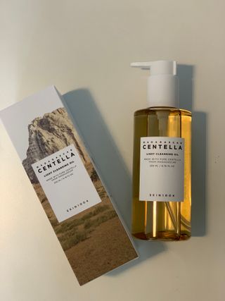 스킨1004 [SKIN1004] 마다가스카르 센텔라 라이트 클렌징 오일 200ml — 5점을 준 리뷰어가 2024년 7월 올린 사용 사진