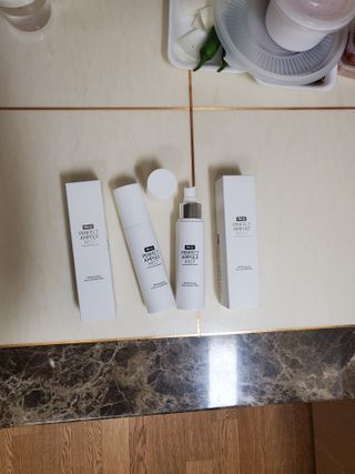 리생 [Re생] 퍼팩트 앰플 이중 기능성 미스트 100ml  피부미백 주름개선 = 총 2개 200ml 증정 — 5점을 준 리뷰어가 2021년 9월 올린 사용 사진