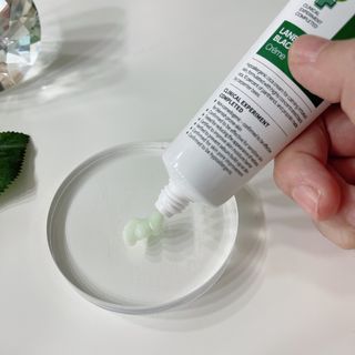 랑벨 랑바이오 블랙 시카 크림 50ml(블랙비 프로폴리스, 시카 4종, 판테놀 10 함유) — 5점을 준 리뷰어가 2022년 4월 올린 사용 사진