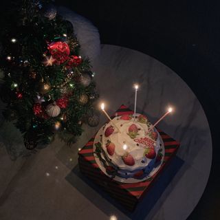 상상e상 아델라 LPM 원형 접이식테이블 — 5점을 준 리뷰어가 2021년 12월 올린 사용 사진