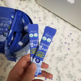 서울약사신협_프로바이오생유산균_2.5G x 100포 — 5점을 준 리뷰어가 2021년 6월 올린 사용 사진