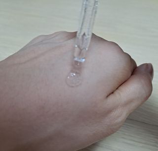 체르엠 스템앤셀 비타민 브라이트닝 에센스 30ml 1개 — 5점을 준 리뷰어가 2021년 9월 올린 사용 사진