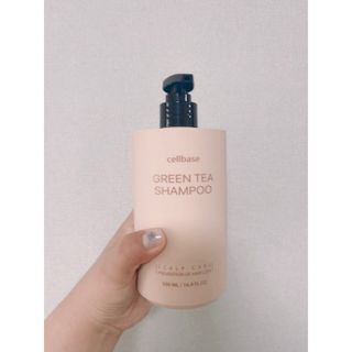 프리마인 더이상 뻣뻣하고 효과없는 탈모샴푸는 NO. 근본부터 케어하는 셀베이스 그린티샴푸(500ml) — 5점을 준 리뷰어가 2023년 4월 올린 사용 사진