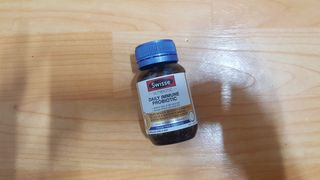 Swisse 스위스 데일리 이뮨 프로바이오틱스 10억, 30정 — 4점을 준 리뷰어가 2021년 3월 올린 사용 사진