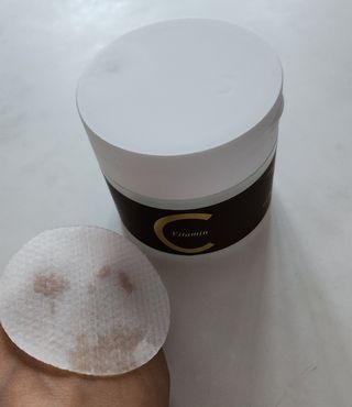 산다화 비타민씨 화이트닝 토너 패드 — 5점을 준 리뷰어가 2023년 9월 올린 사용 사진