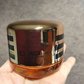 자민경 크레마카라콜 울트라 프로폴리스 하이드라 인텐스 크림 50ml — 5점을 준 리뷰어가 2021년 1월 올린 사용 사진