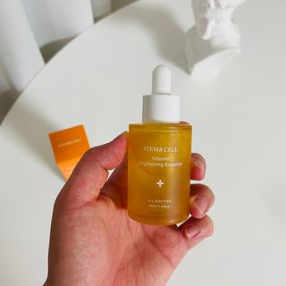 체르엠 스템앤셀 비타민 브라이트닝 에센스 30ml 1개 — 3.5점을 준 리뷰어가 2021년 6월 올린 사용 사진