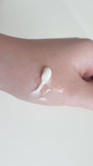 mom e 맘이 내추럴 베이비 케어 크림+바디오일 — 4.5점을 준 리뷰어가 2021년 1월 올린 사용 사진