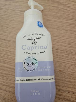 카프리나 산양밀크 모이스춰라이징 바디로션 350ml(라벤더향) — 5점을 준 리뷰어가 2023년 5월 올린 사용 사진