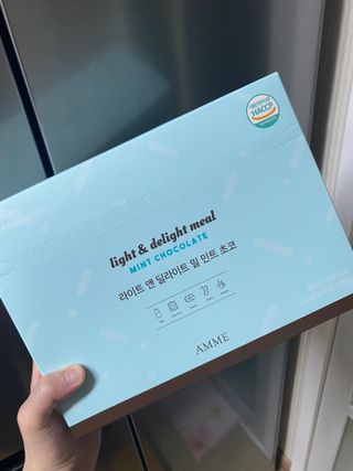 아므_이너뷰티 라이트 앤 딜라이트 밀 민트 초코 — 5점을 준 리뷰어가 2021년 8월 올린 사용 사진