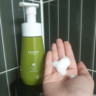 [후르디아] 아보카도 약산성 비건 여성 청결제 — 5점을 준 리뷰어가 2022년 3월 올린 사용 사진