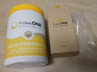 프로티원 단백질쉐이크 곡물맛 2주분 1통+보틀 — 4.5점을 준 리뷰어가 2021년 4월 올린 사용 사진