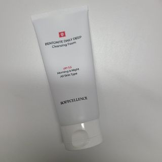 바디셀런스 벤토나이트 데일리 약산성 딥클렌징폼 120ml — 4점을 준 리뷰어가 2021년 12월 올린 사용 사진