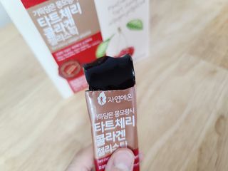 자연에온 가득담은 몽모랑시 타트체리 콜라겐 젤리스틱 — 5점을 준 리뷰어가 2020년 12월 올린 사용 사진