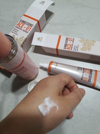 조아산코스메틱 에이스원 크림 + 에이스원 스킨 — 4.5점을 준 리뷰어가 2021년 11월 올린 사용 사진