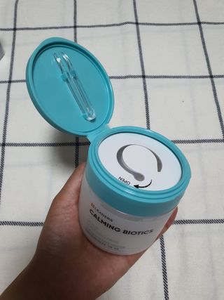 리더스코스메틱 리더스 카밍 바이오틱스 퀵 수딩 패드 — 5점을 준 리뷰어가 2022년 7월 올린 사용 사진