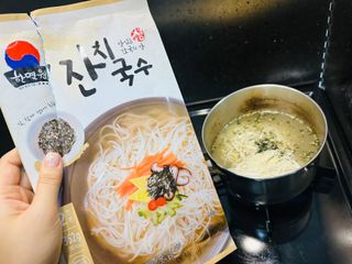 [한면원] 잔치국수 2인분 — 4점을 준 리뷰어가 2023년 3월 올린 사용 사진