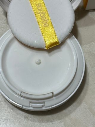 소이베베X신비아파트 모이스쳐 선팩트 SPF50+ PA+++ — 5점을 준 리뷰어가 2023년 4월 올린 사용 사진