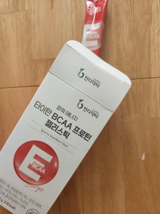 [인디닥터] 타이탄 BCAA 프로틴 젤리스틱 — 5점을 준 리뷰어가 2022년 5월 올린 사용 사진