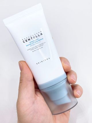 [스킨1004] 마다가스카르 센텔라 히알루-시카 워터핏 선세럼 50ml — 5점을 준 리뷰어가 2024년 5월 올린 사용 사진
