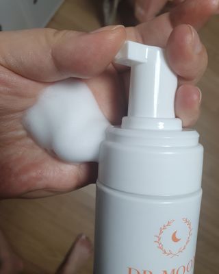 MF프리 [닥터문] 유산균 락토케어 질경초 여성청결제 200ml (폼타입) — 5점을 준 리뷰어가 2022년 6월 올린 사용 사진