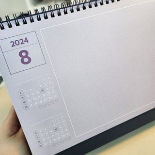 리훈 2024년 레트로 달력 벽달력 + 탁상달력 — 5점을 준 리뷰어가 2023년 9월 올린 사용 사진