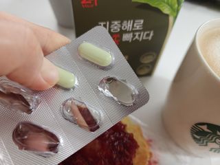 클린24시간 지중해로 쏙빠지다 1SET (800mg*60정) — 5점을 준 리뷰어가 2022년 11월 올린 사용 사진