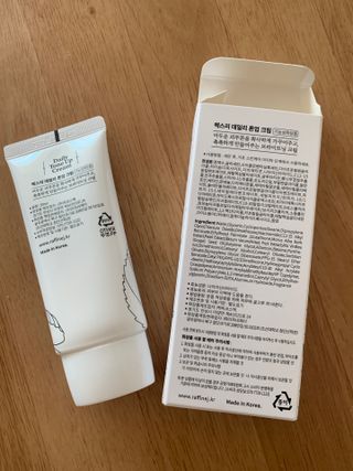 렉스리 데일리 톤업 크림 Rexri Daily Tone Up Cream — 5점을 준 리뷰어가 2022년 11월 올린 사용 사진