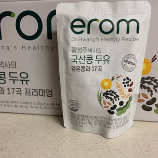 이롬 황성주 박사의 국산콩 두유 검은콩과 17곡 프리미엄 — 5점을 준 리뷰어가 2021년 5월 올린 사용 사진